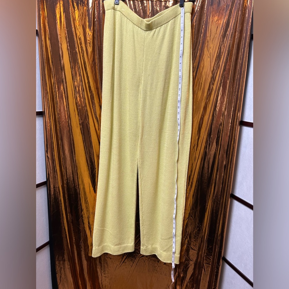 St John couture knit lemon colored pant